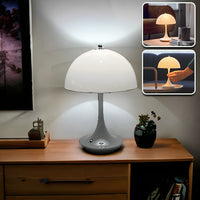 Lampe champignon de taille compacte qui se tient en une seule main pour un transport facile