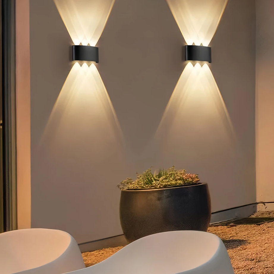 Éclairage Extérieur Mural LED et Étanche à Double Éclairage – Bricoli ...