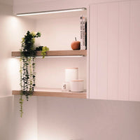 Réglette Lumineuse Rectangulaire à Détecteur de Mouvement dans la cuisine