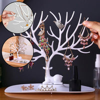 Arbre à bijoux facile d’usage 